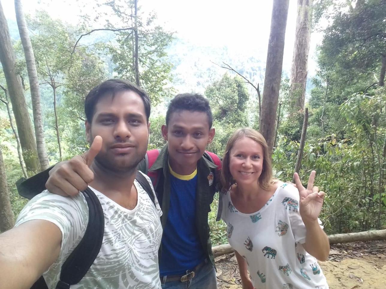 Orangutantreksumatra & Lovely Jungle Lodge Only Book If You Are Treking With Us Bukit Lawang Δωμάτιο φωτογραφία