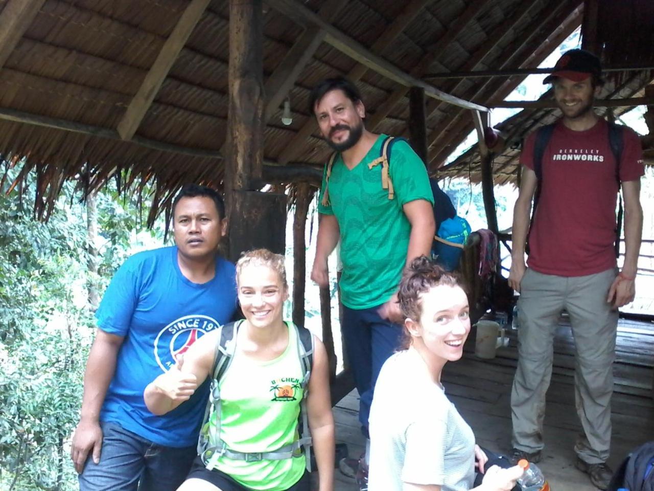Orangutantreksumatra & Lovely Jungle Lodge Only Book If You Are Treking With Us Bukit Lawang Δωμάτιο φωτογραφία